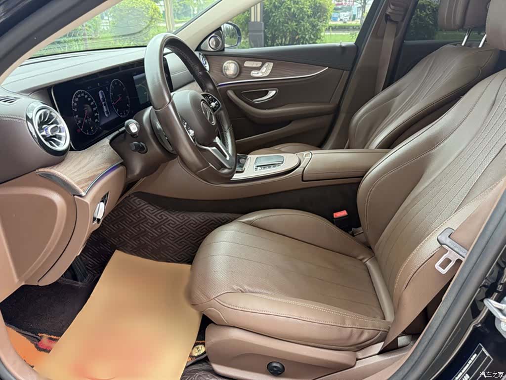 Mercedes-Benz E-Class, 2019 10
