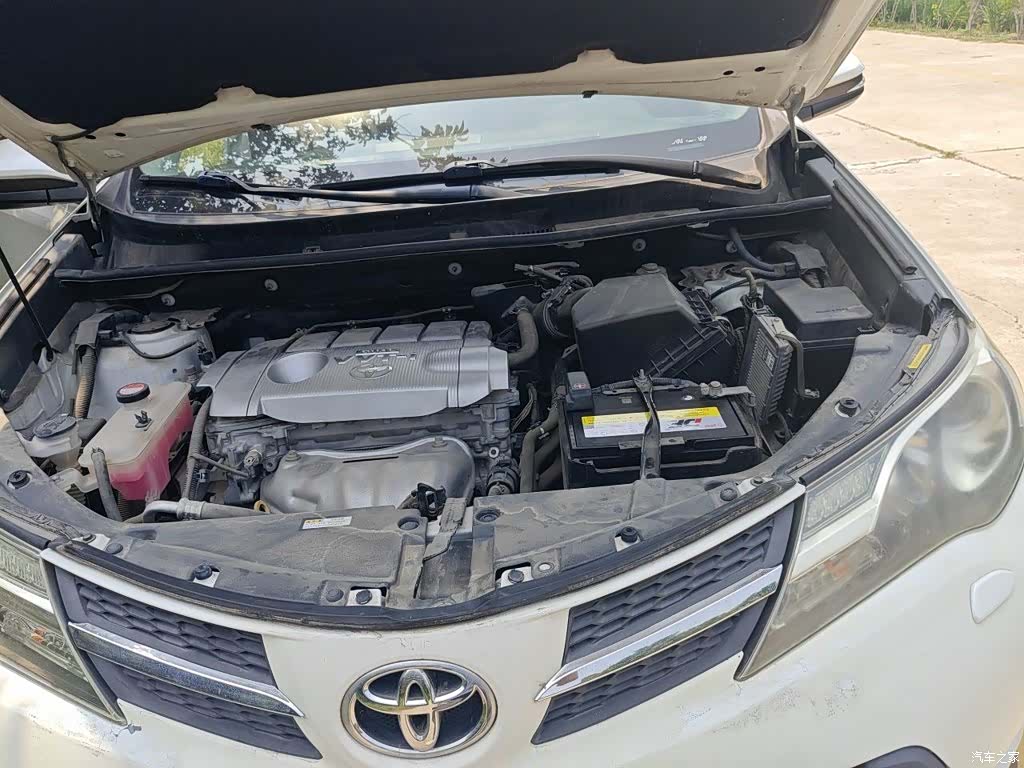 Toyota RAV4, 2016 11