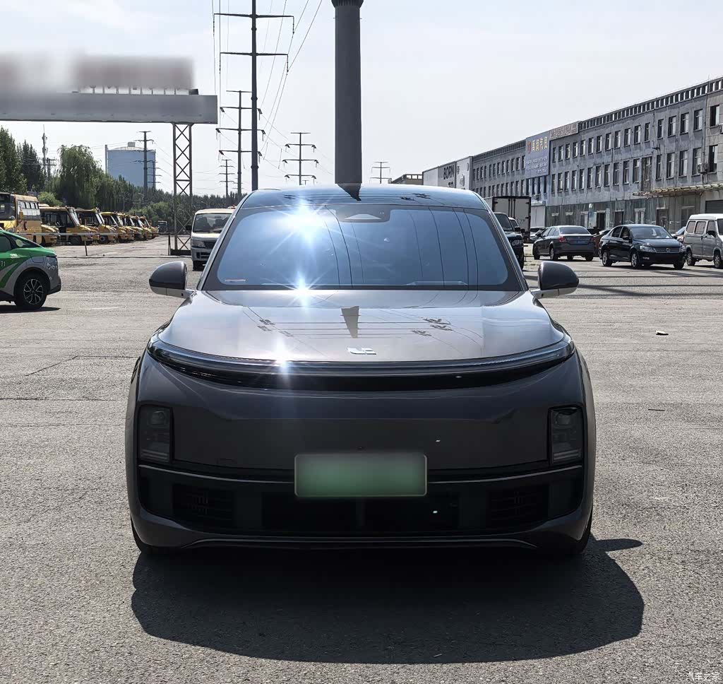 Li Auto L8, 2023 12