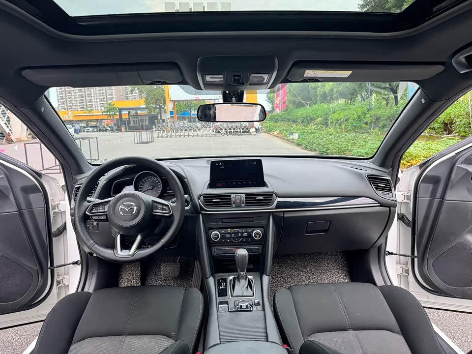 Mazda CX-4
