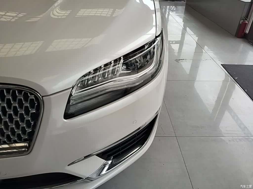 Lincoln MKZ, 2018 24