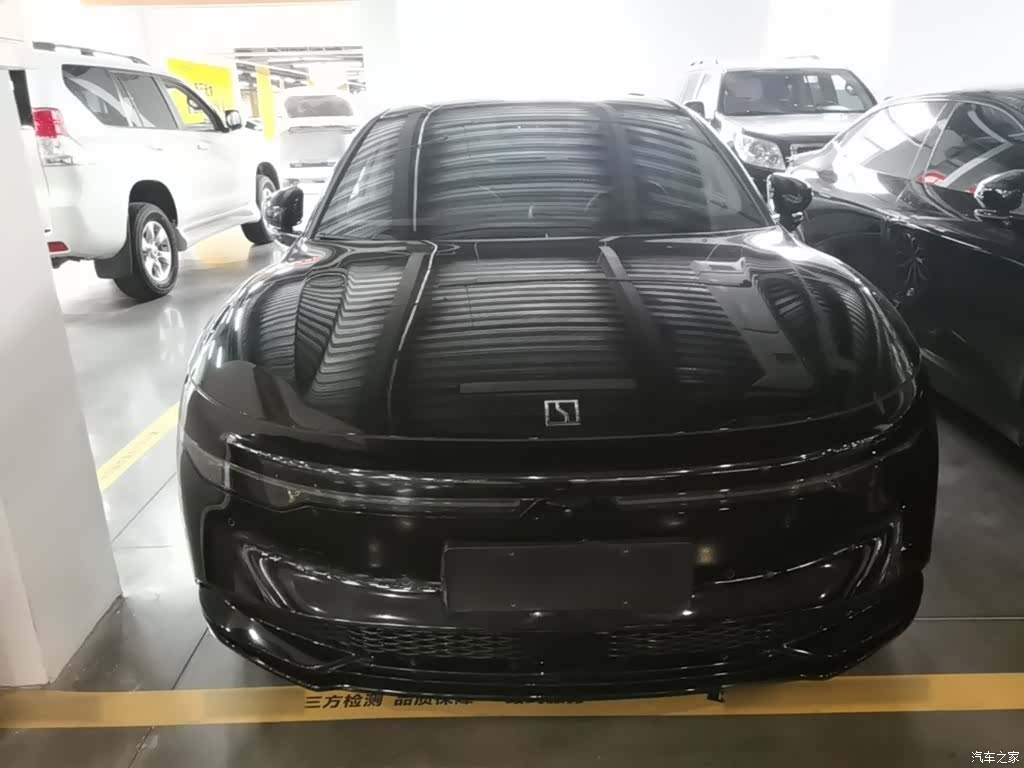 Zeekr 007, 2024 3