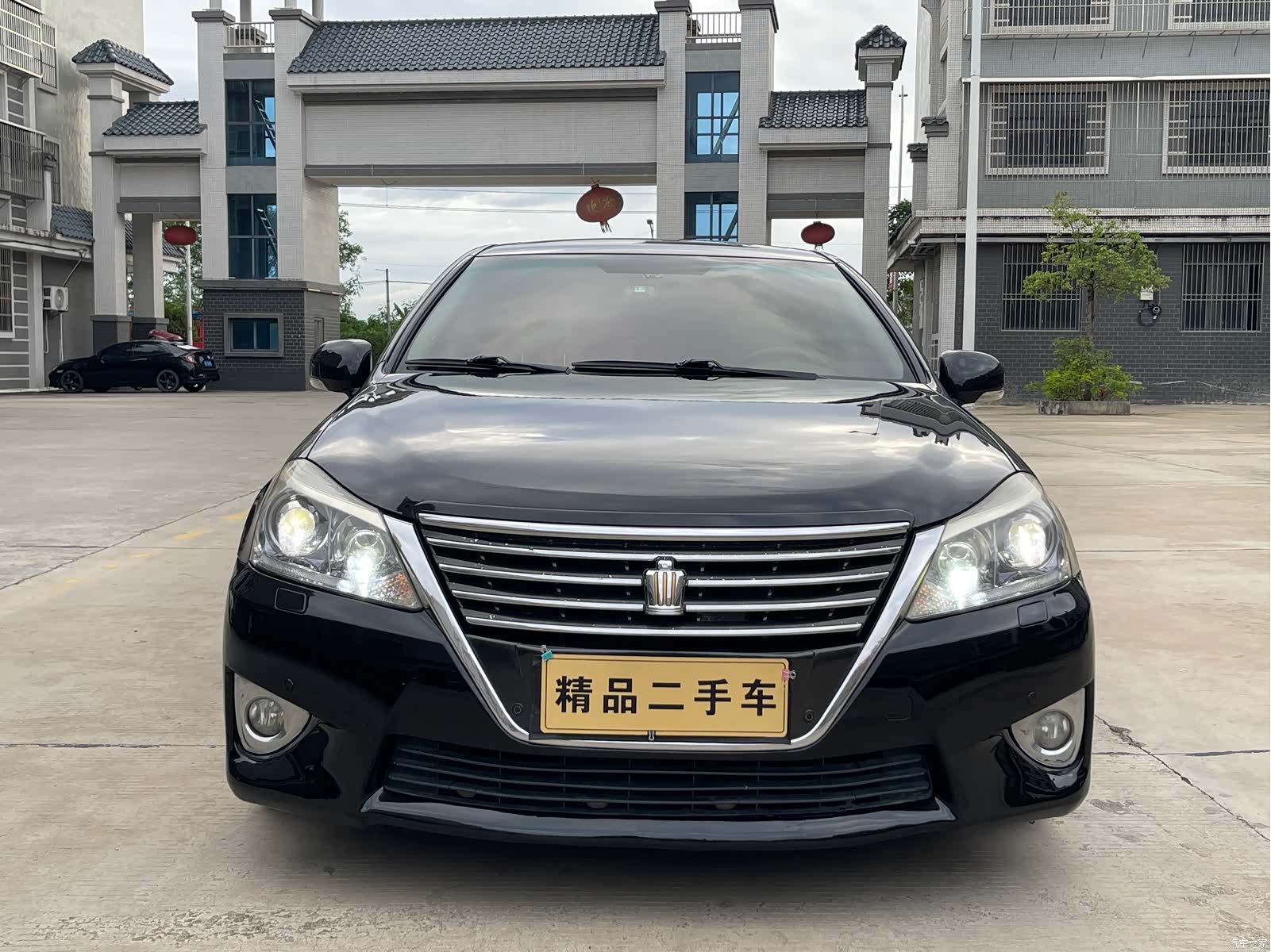 Toyota Crown, 2013 2