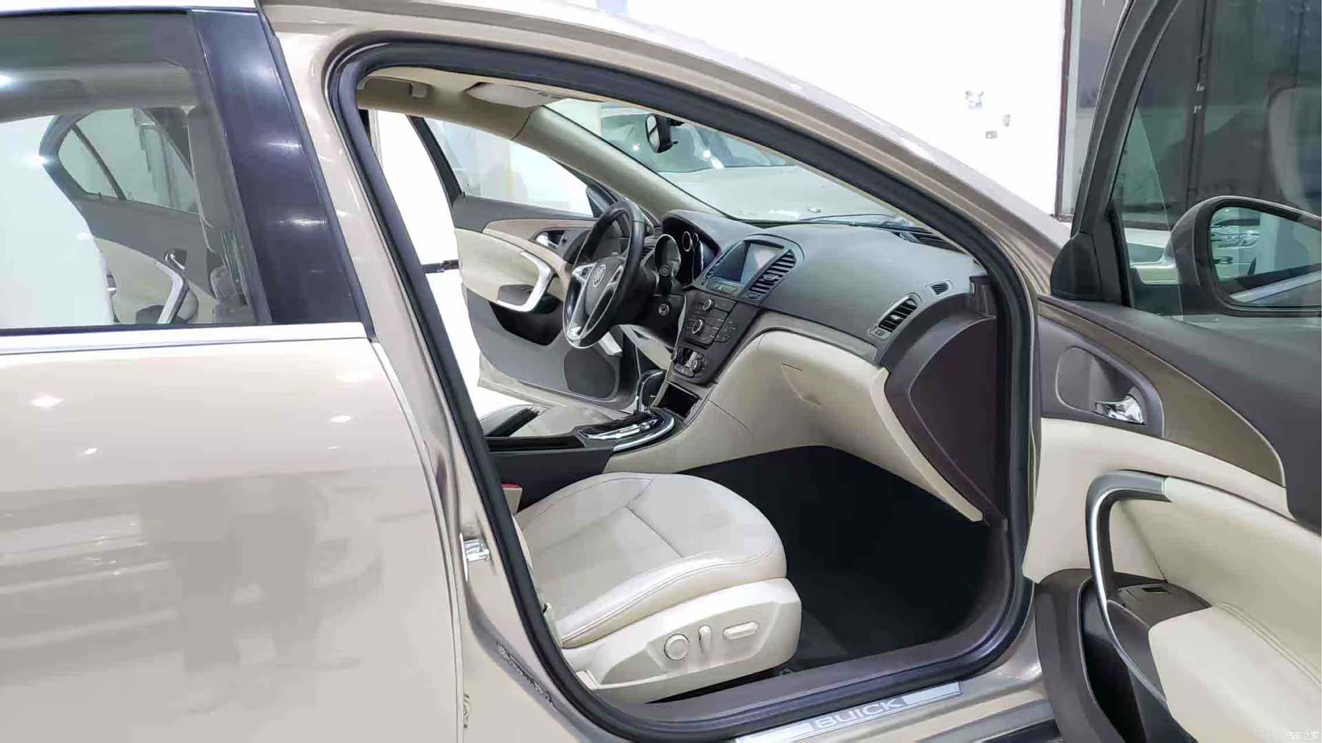 Buick Regal, 2011 8