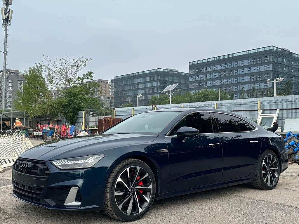 Audi A7L