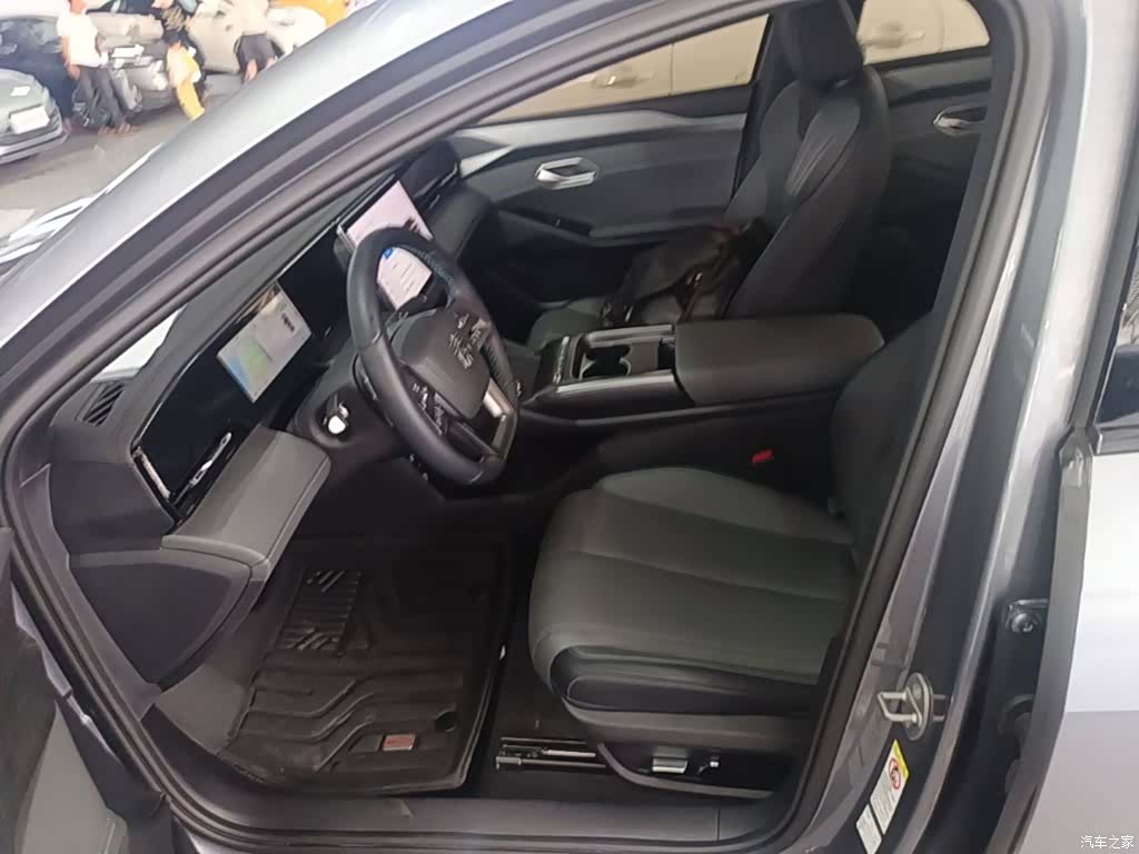 BYD Qin, 2025 11