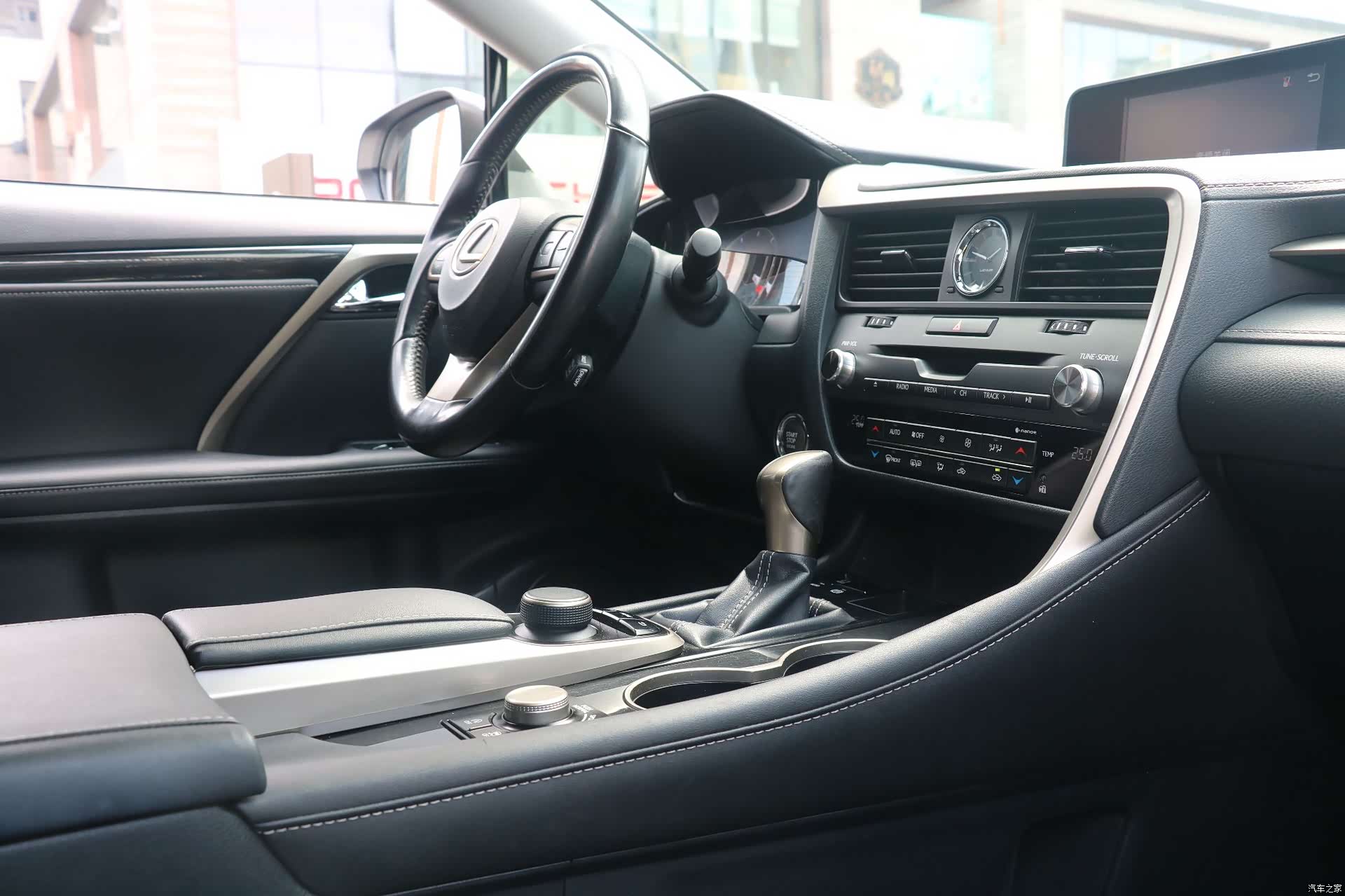 Lexus RX, 2016 16
