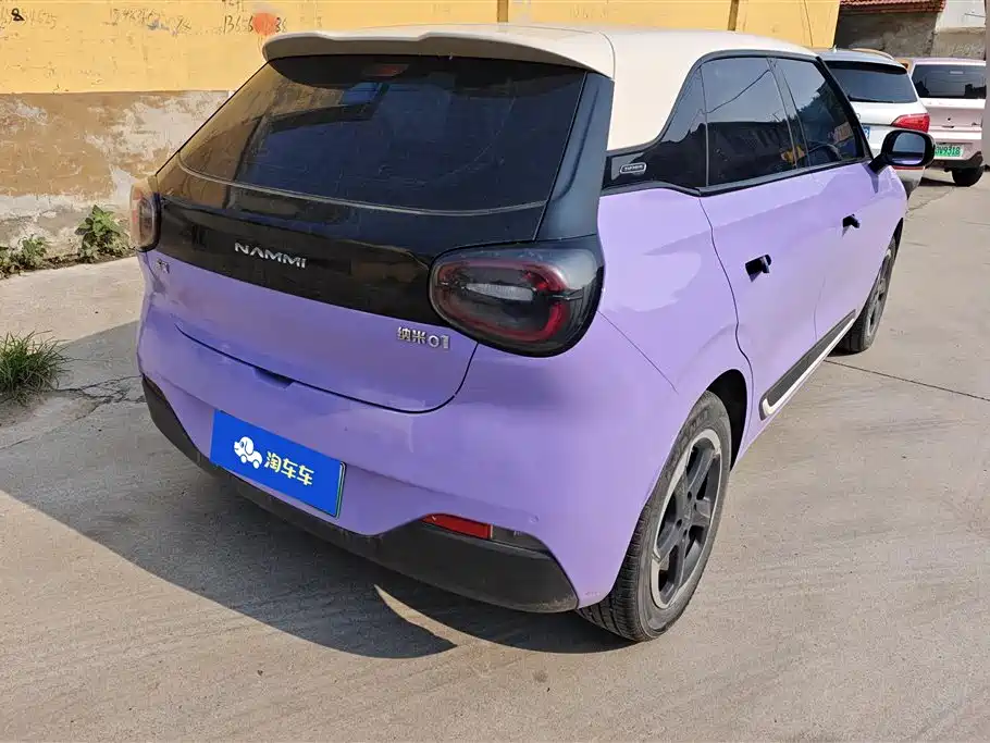 Dongfeng Nammi Nano 01