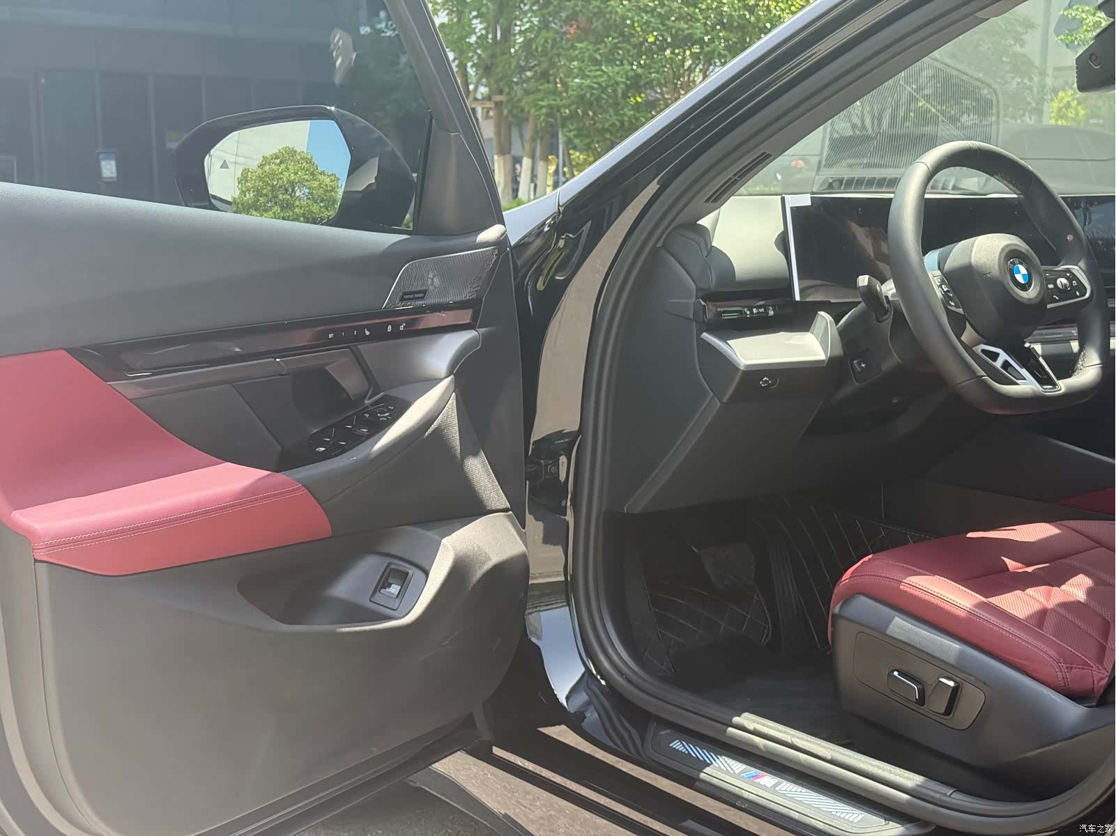BMW 5 Series, 2025 все фото