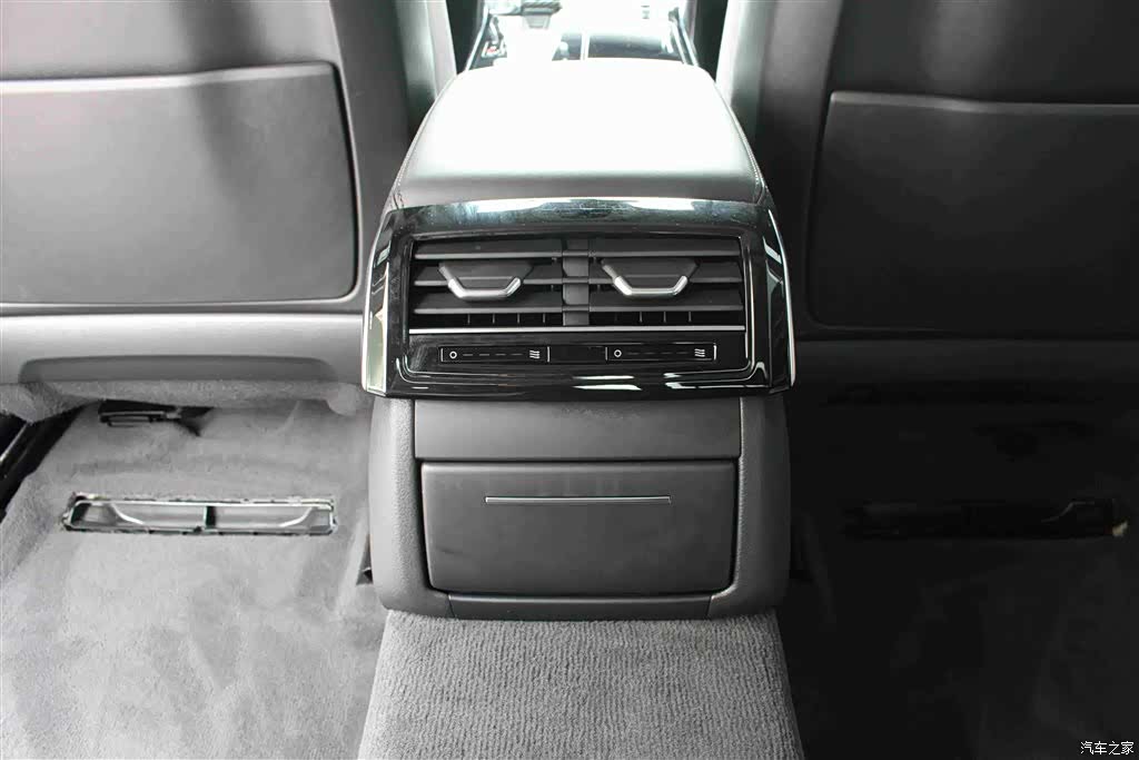 Audi A8L, 2022 14