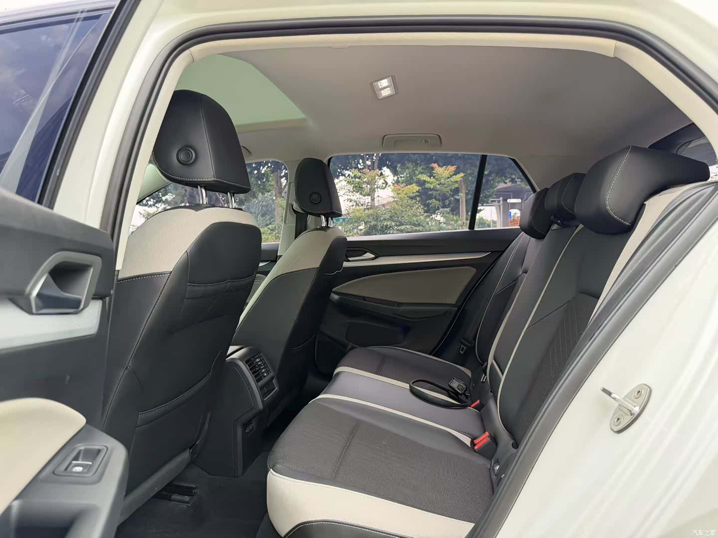 Volkswagen Golf, 2021 все фото