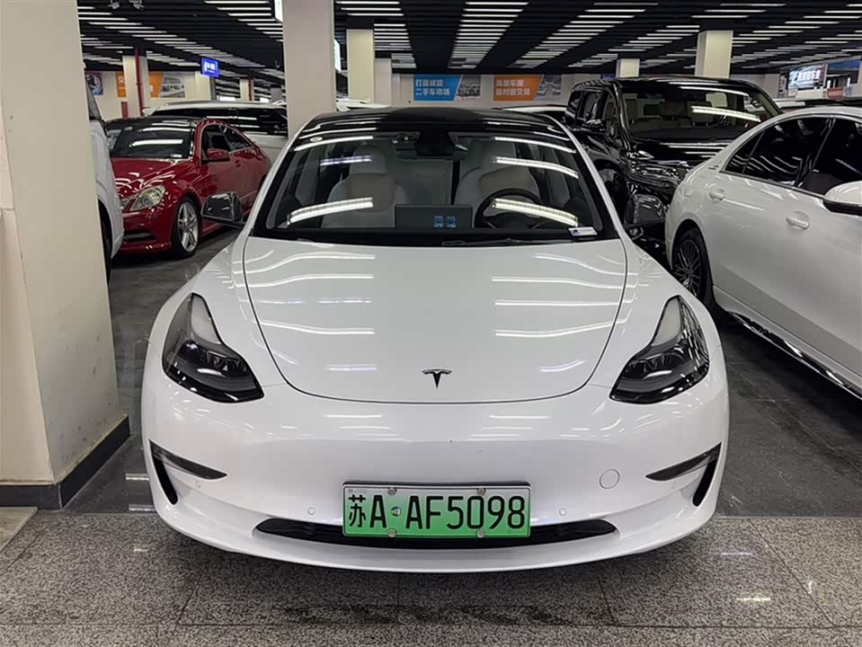 Tesla Model 3 Tesla Model 3