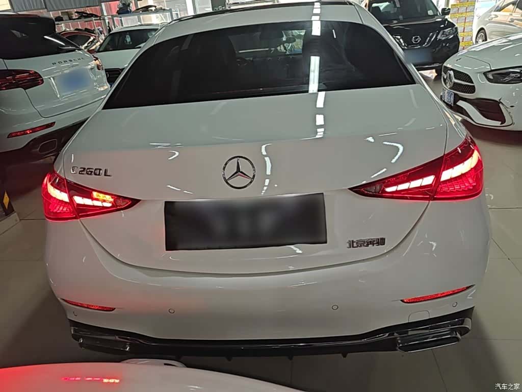 Mercedes-Benz C-Class, 2024 6