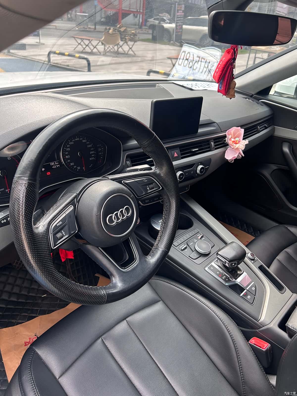 Audi A4L, 2018 6