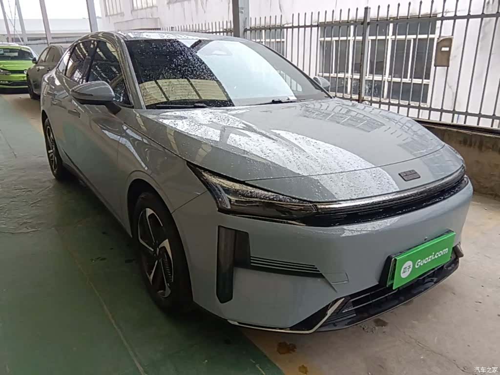 Geely Galaxy L6, 2024 4