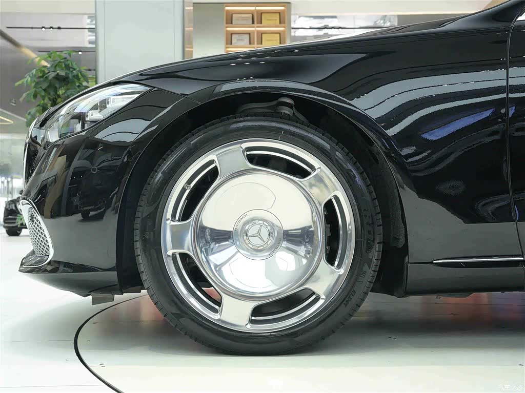 Maybach S-Class, 2023 29