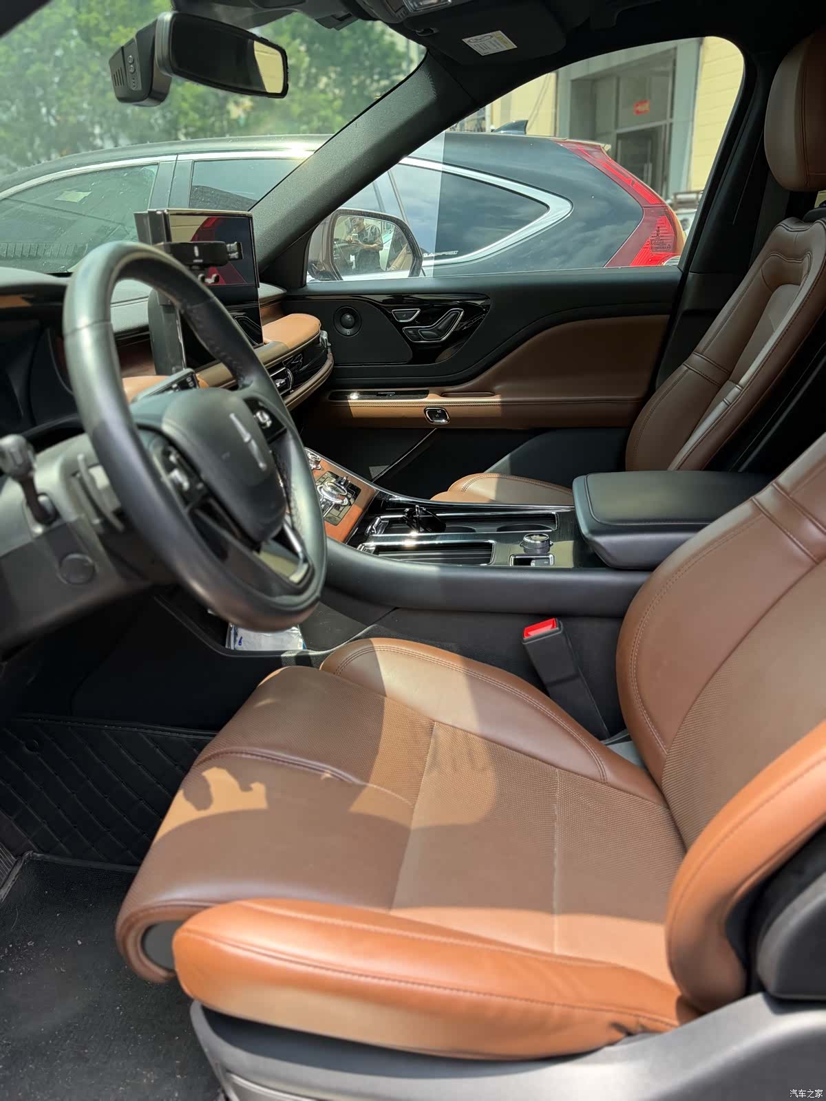 Lincoln Aviator, 2022 4