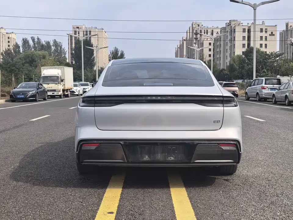 Geely Galaxy Galaxy E8