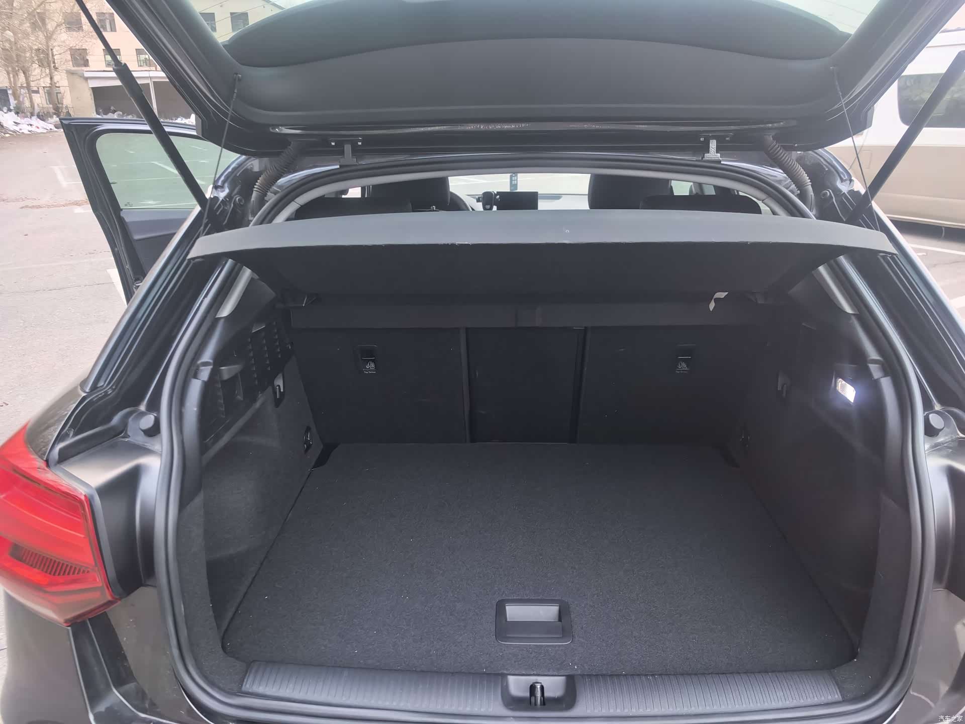 Audi Q2L, 2021 11