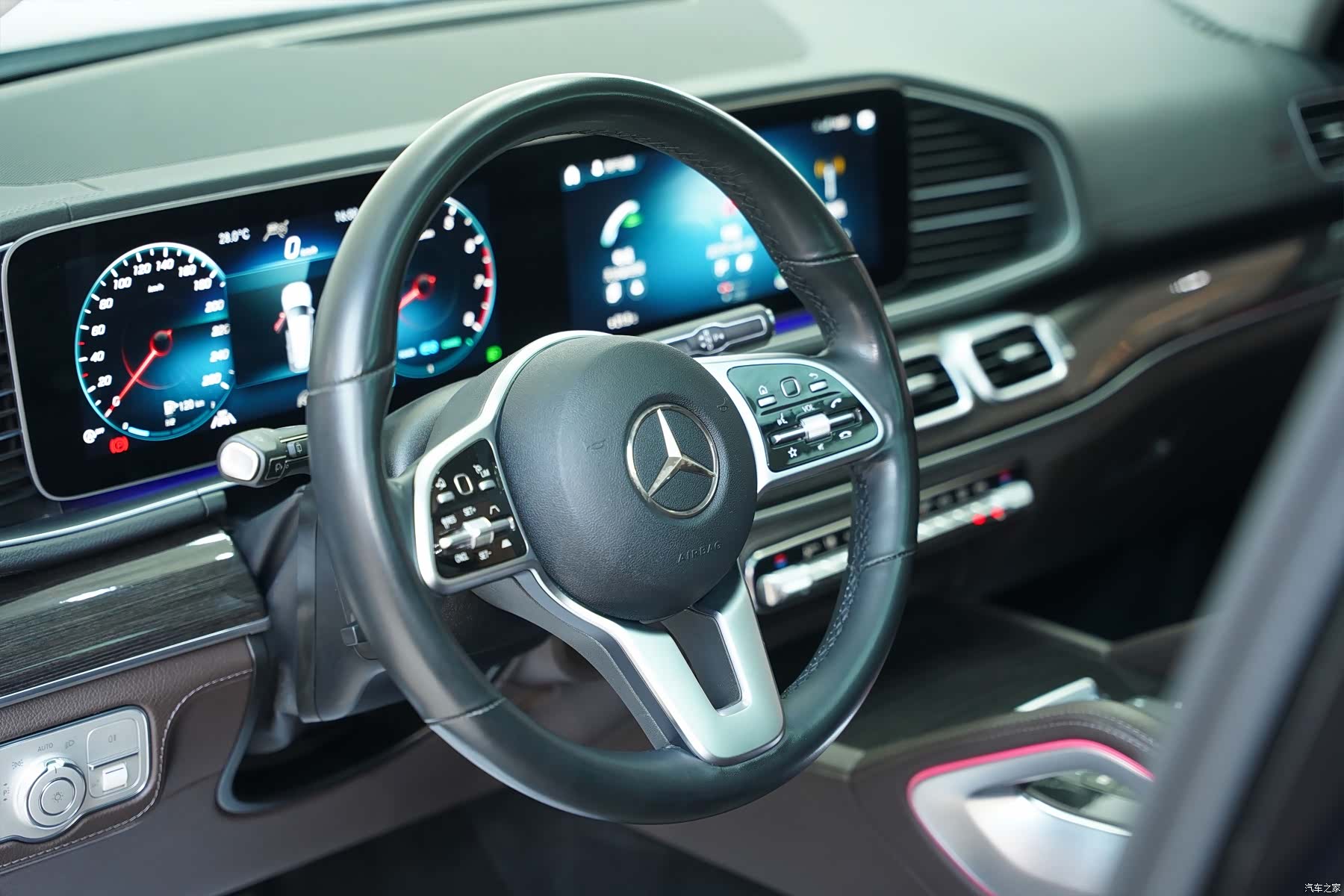 Mercedes-Benz GLS, 2021 14