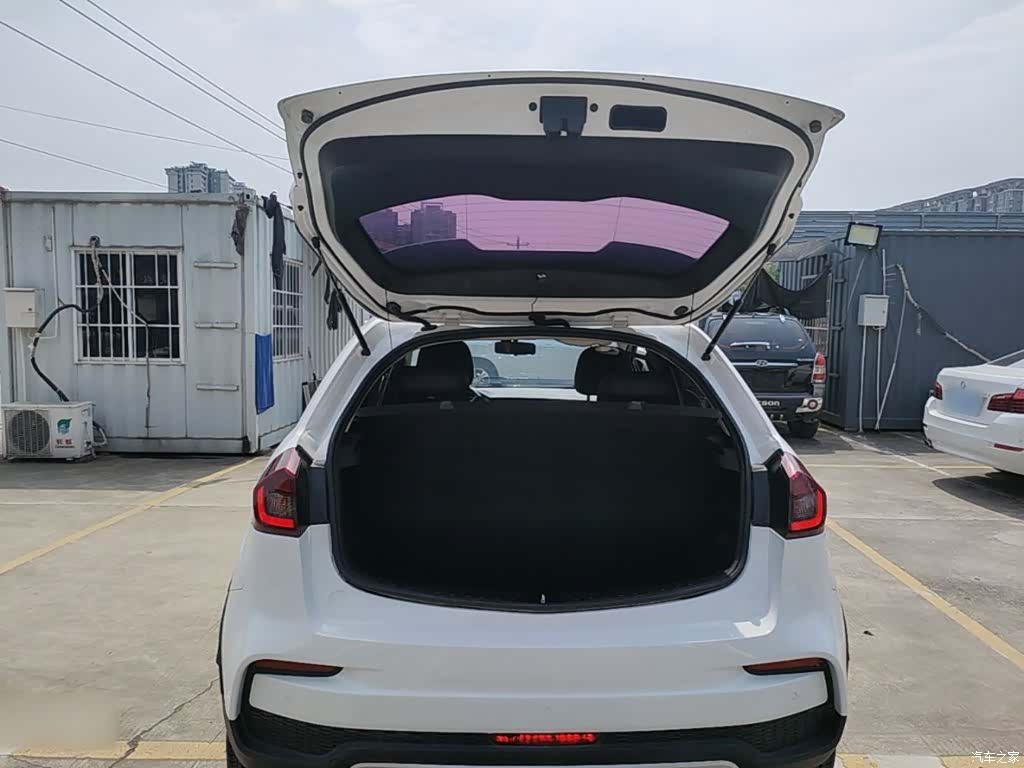 Geely X3, 2019 19