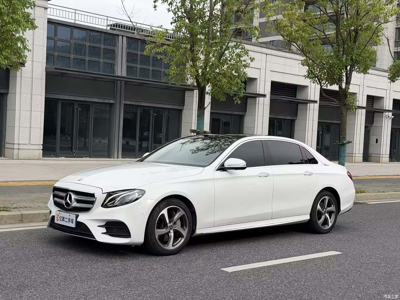 Mercedes-Benz E-Class, 2018 1
