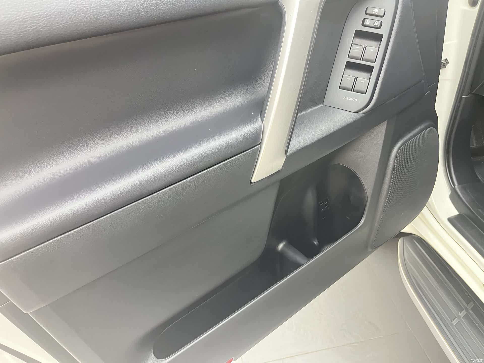 Toyota Prado, 2018 11