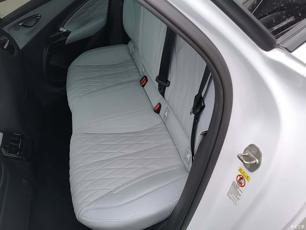 BYD Seal, 2022 17