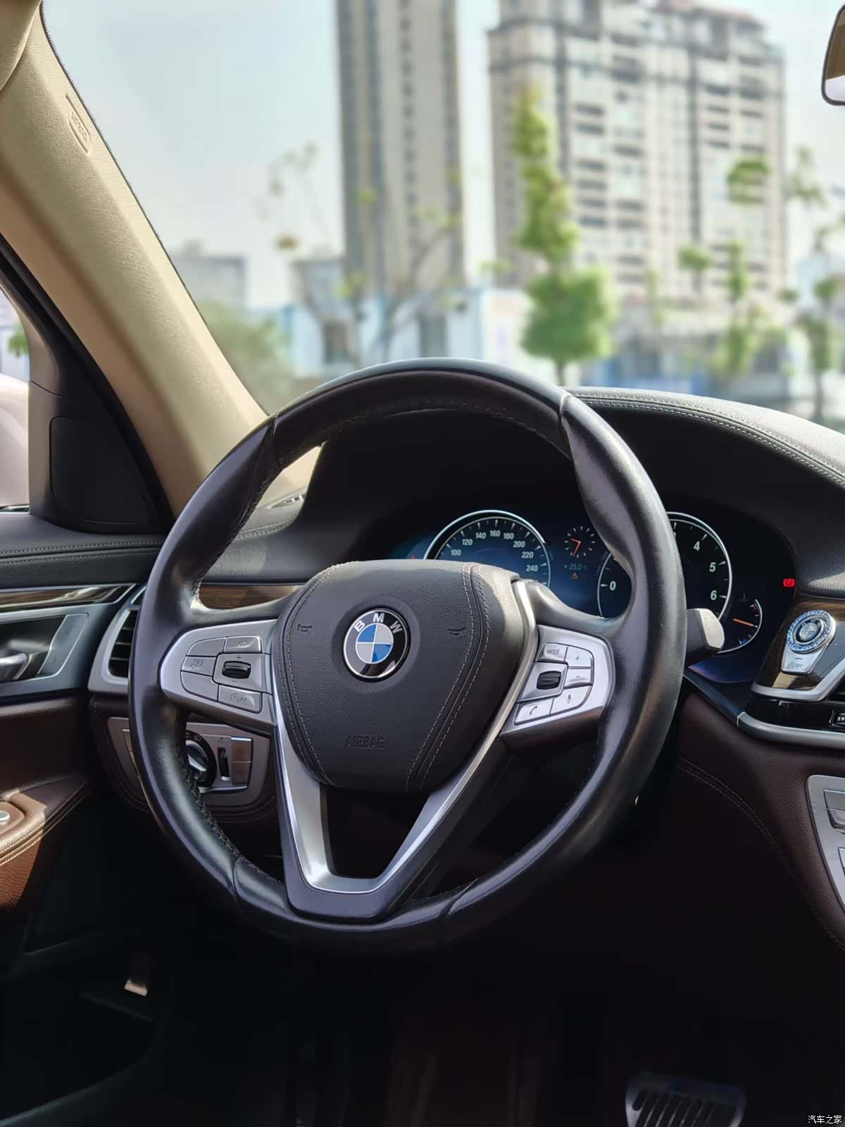 BMW 7 Series, 2018 все фото