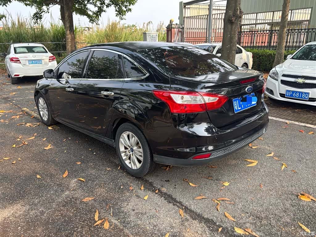Ford Focus, 2014 10