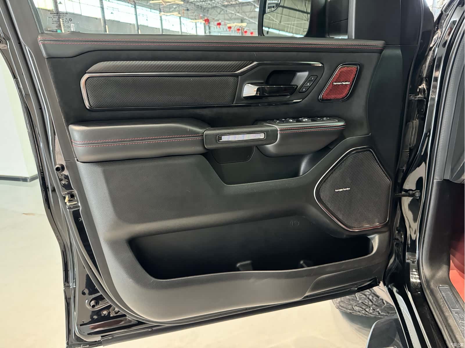 RAM Trucks, 2023 17