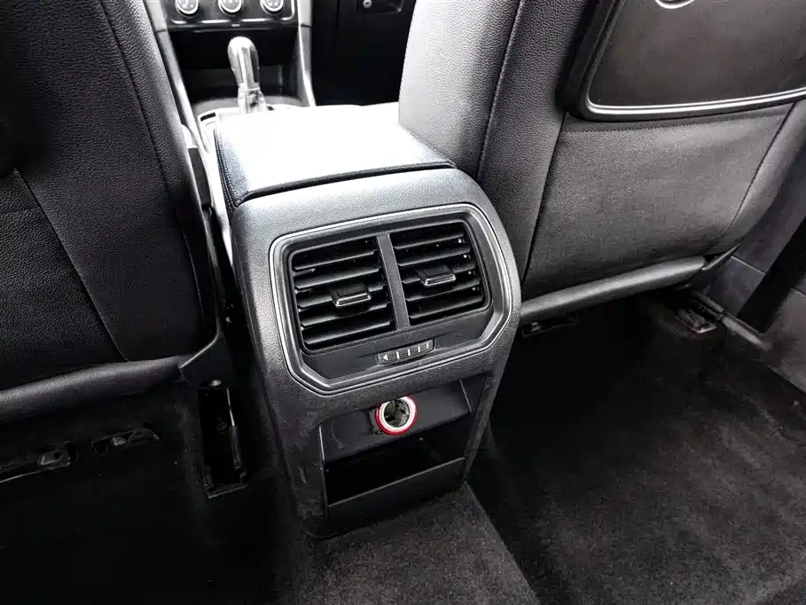 Volkswagen Golf*Jiayu