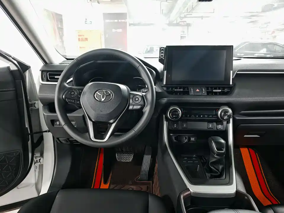 Toyota RAV4 Rongfang