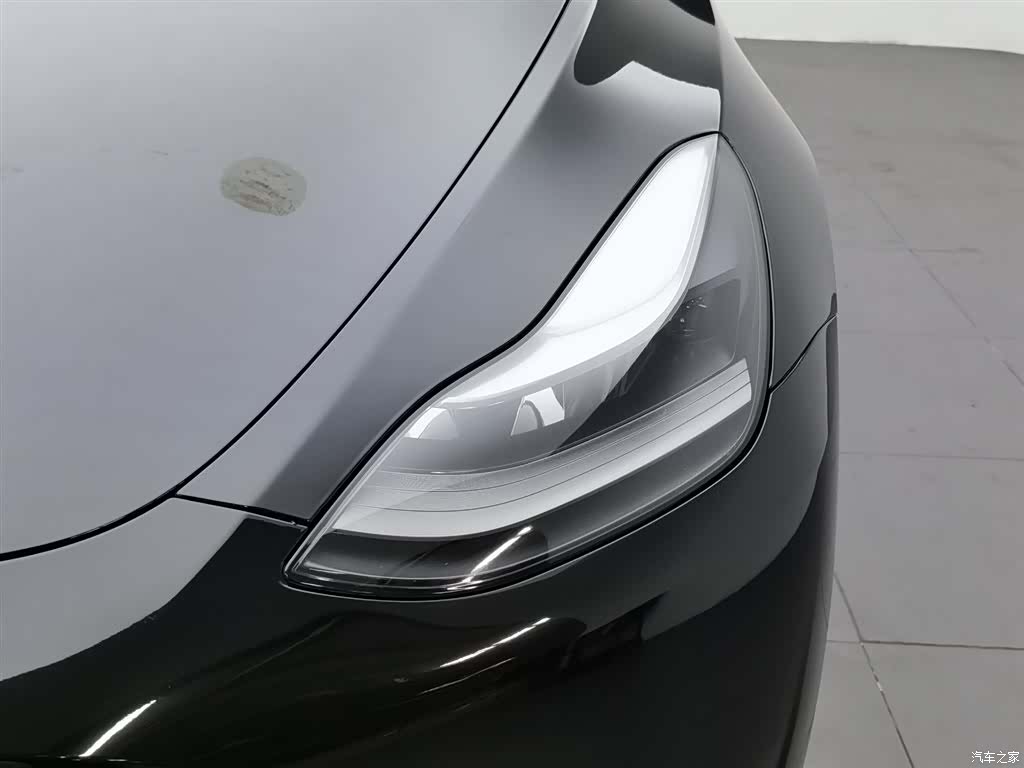 Tesla Model Y, 2022 7