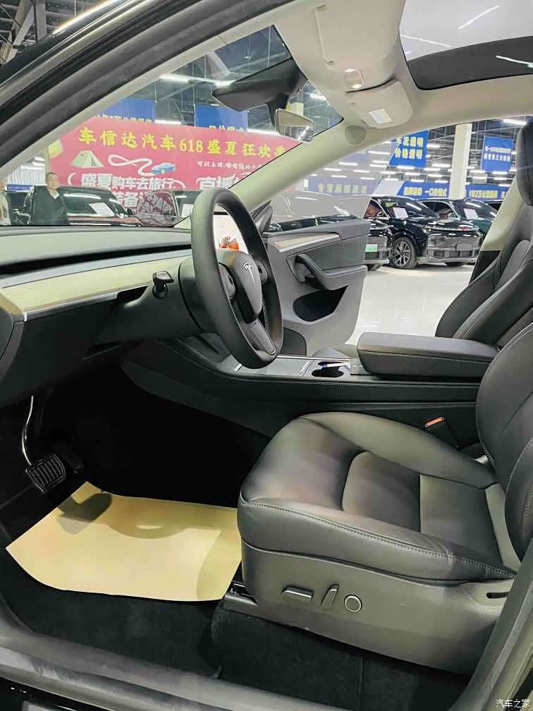 Tesla Model Y, 2023 6