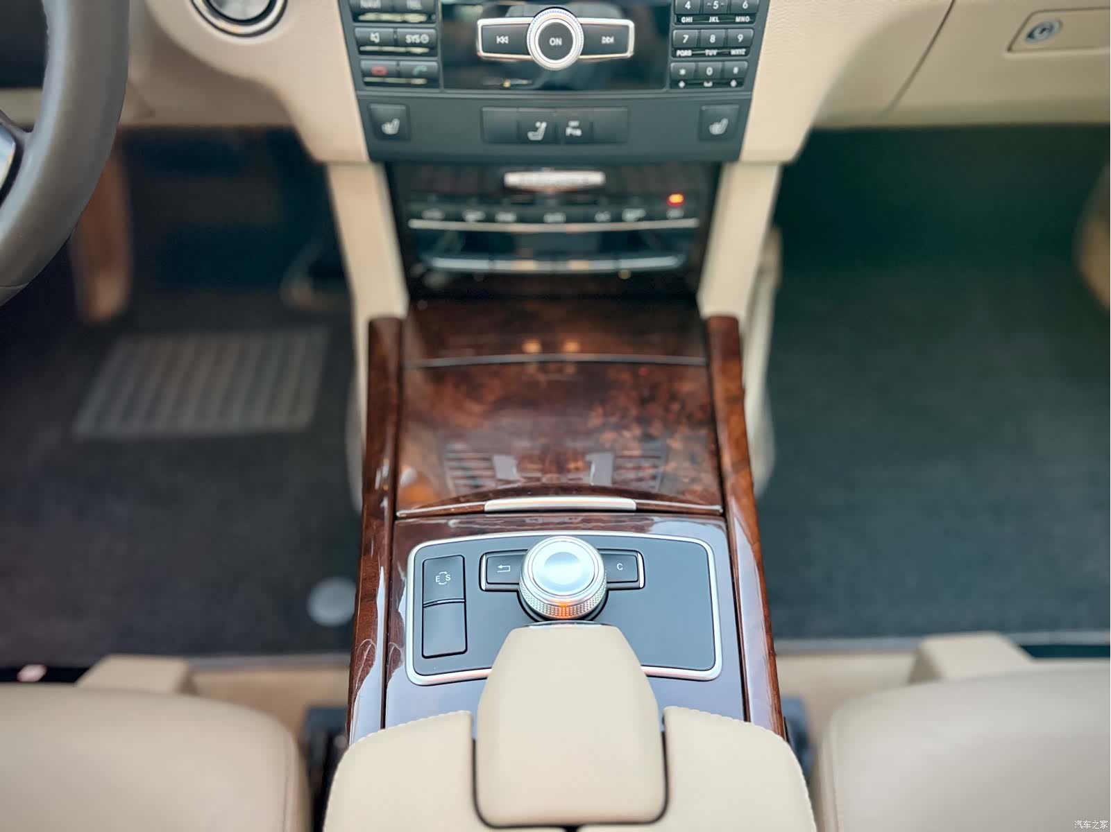 Mercedes-Benz E-Class, 2012 17
