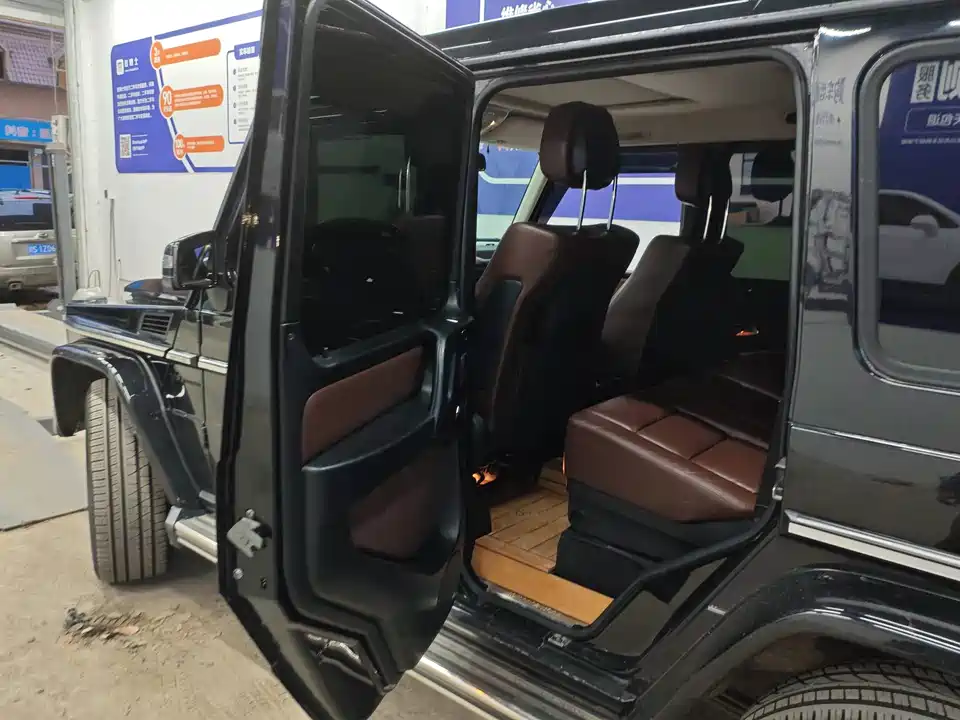 Mercedes-Benz G-class