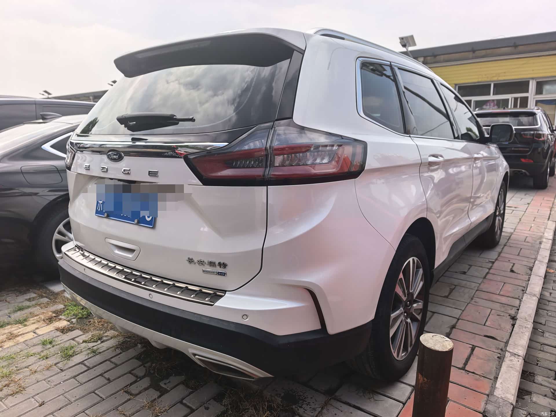 Ford Edge, 2022 13
