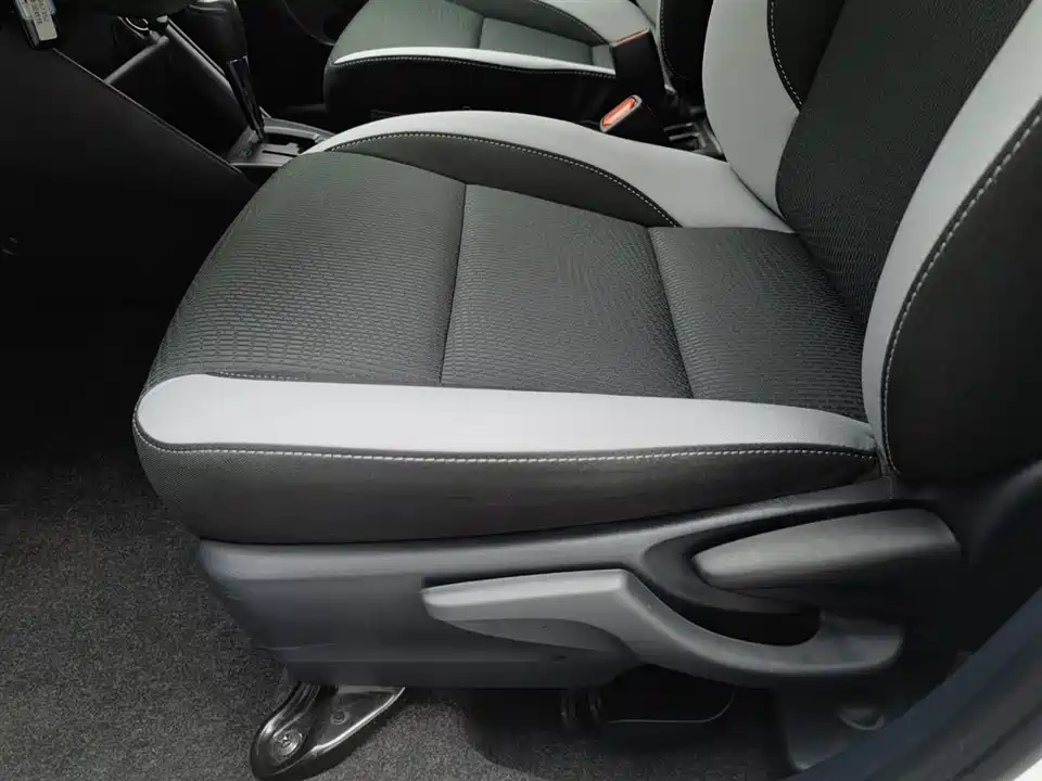 Toyota YARiS L Zhixuan