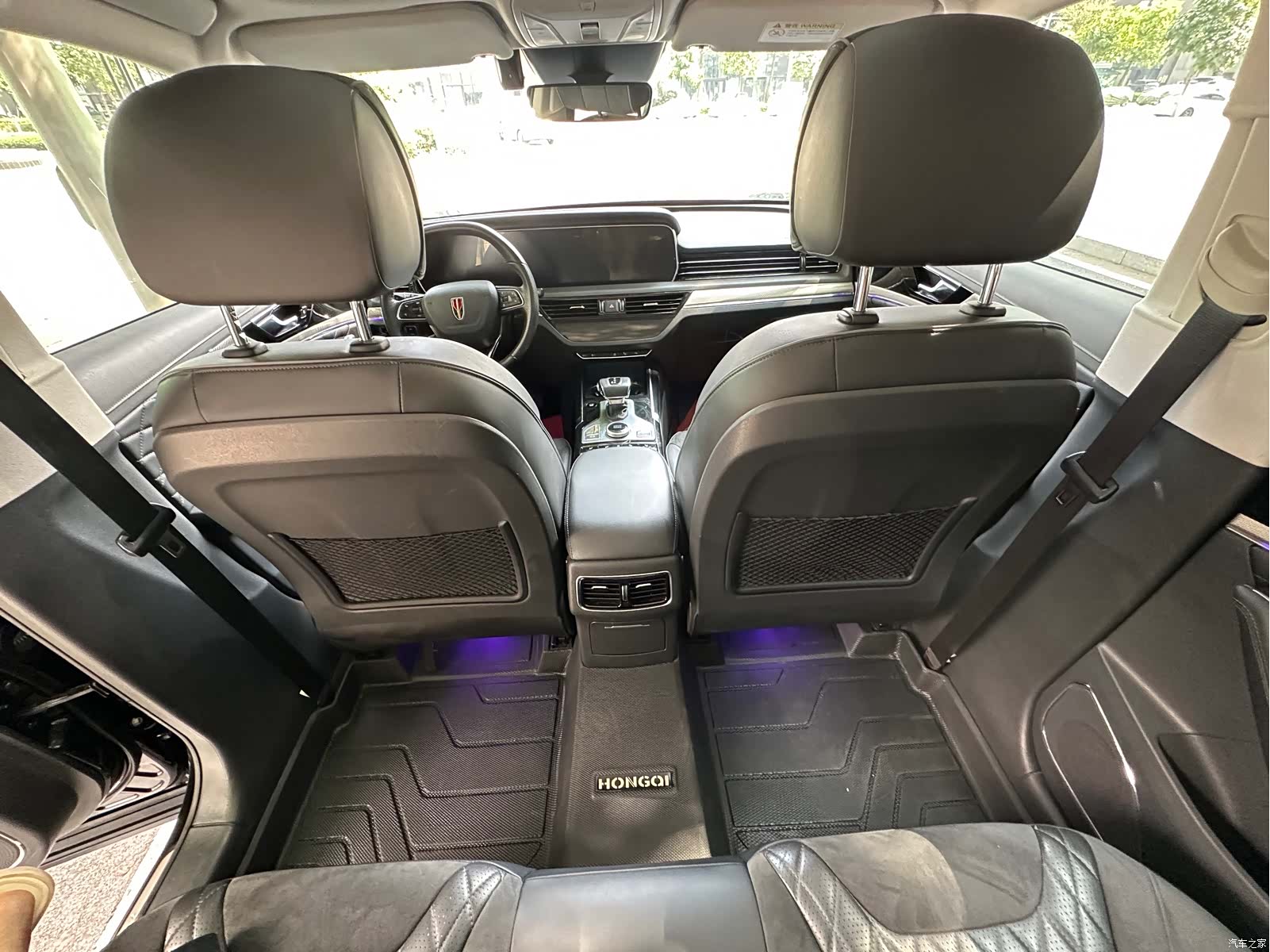 Hongqi HS5, 2020 10