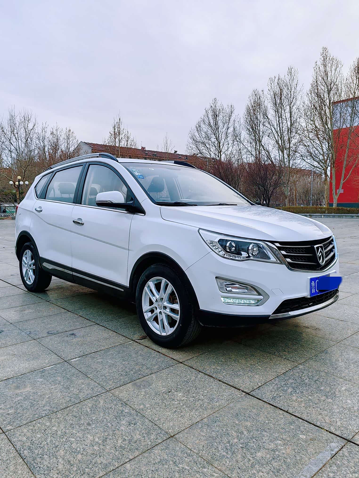 Wuling 560, 2016 7
