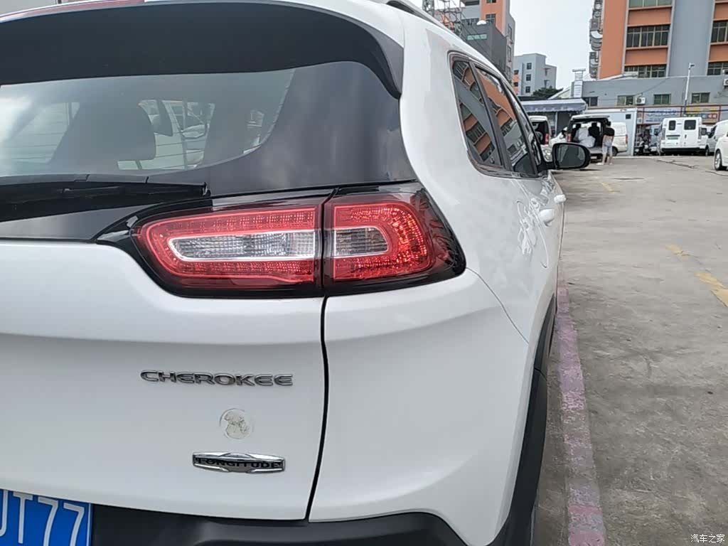 Jeep Cherokee, 2016 24
