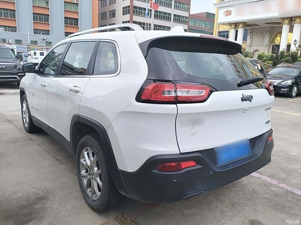 Jeep Cherokee, 2016 23