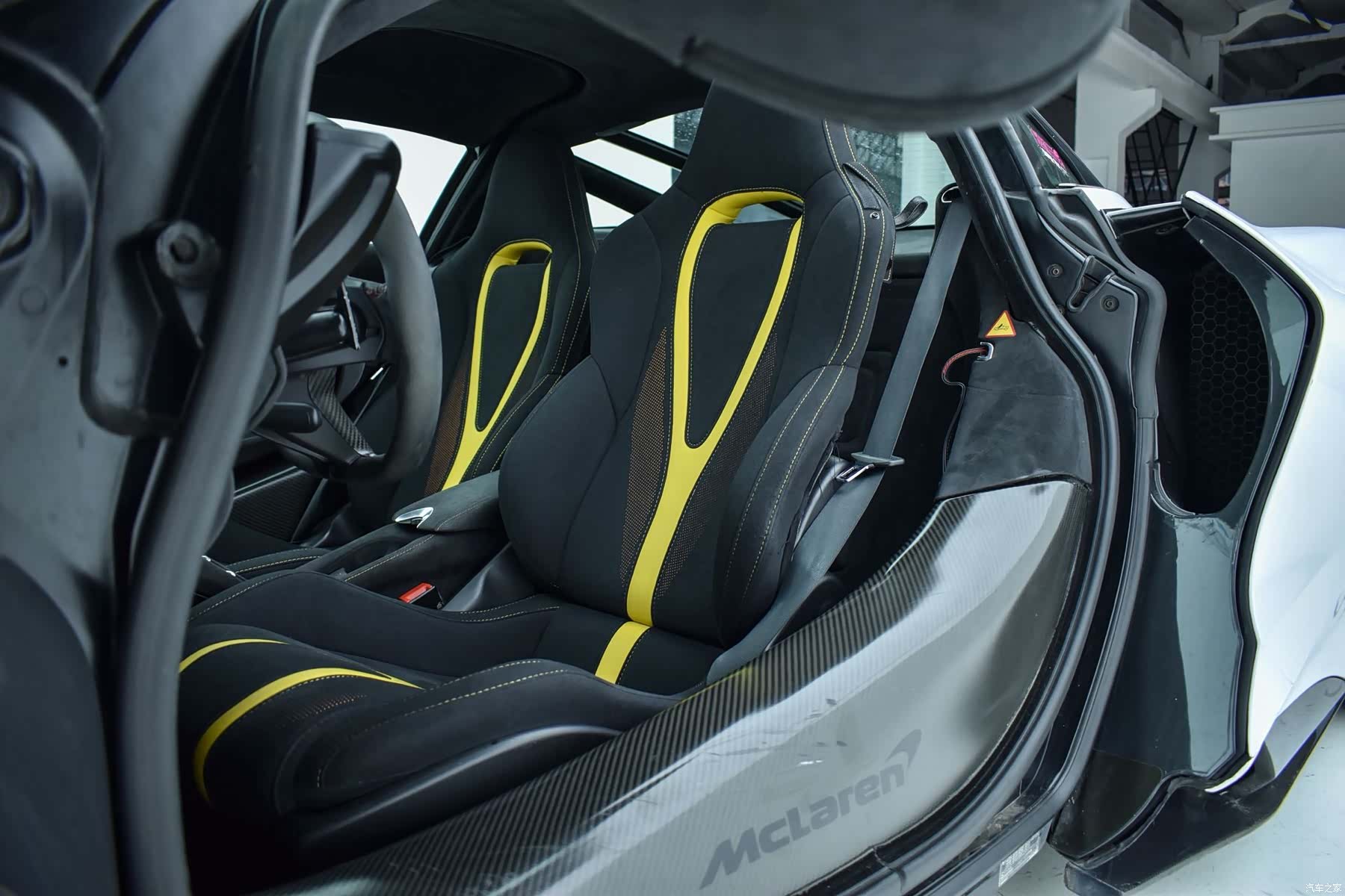 McLaren 720S, 2019 10
