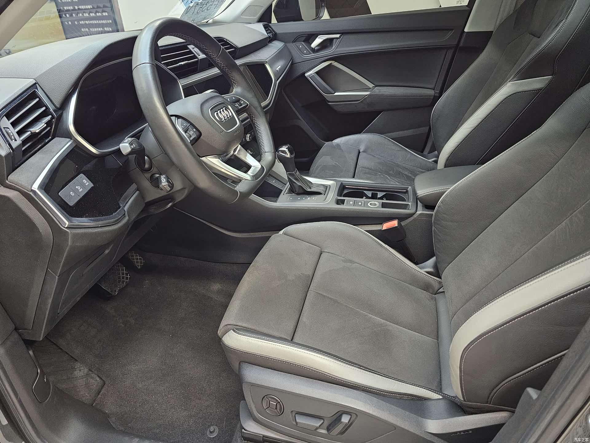 Audi Q3, 2022 14
