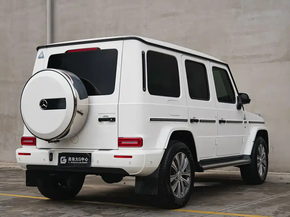 Mercedes-Benz G-class