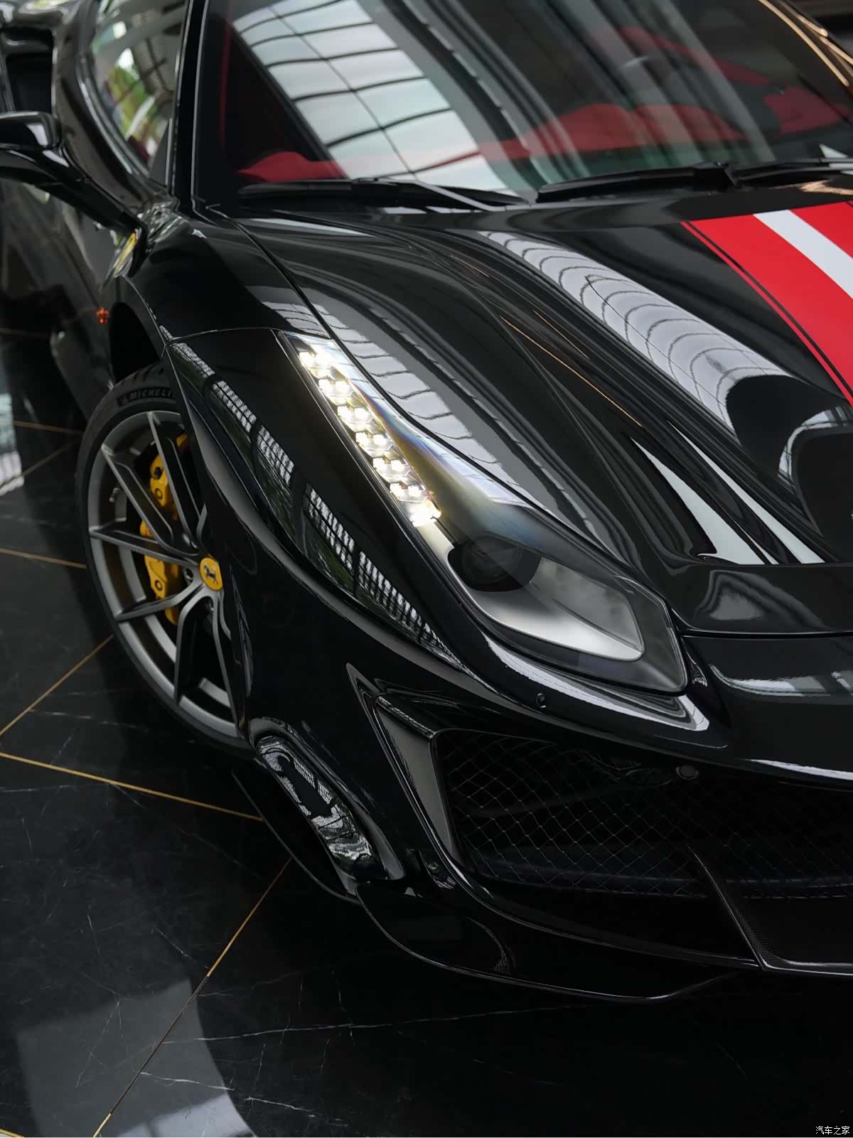 Ferrari 488, 2019 4