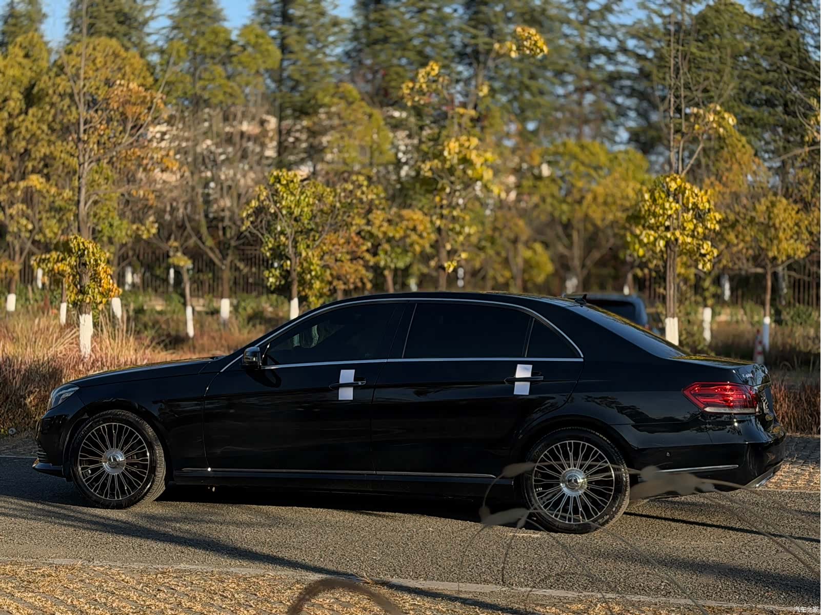 Mercedes-Benz E-Class, 2015 23