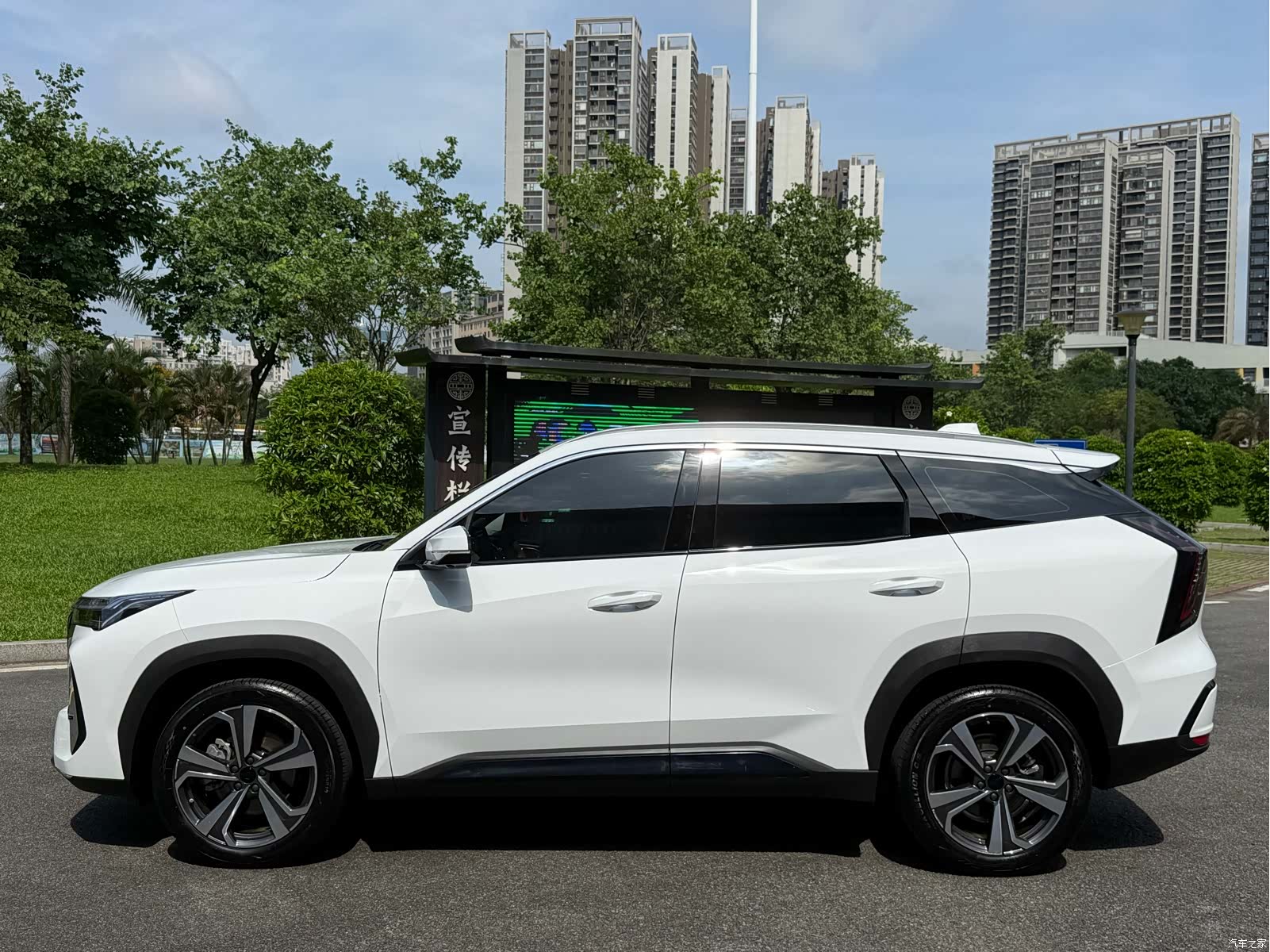 Geely Boyue, 2025 7