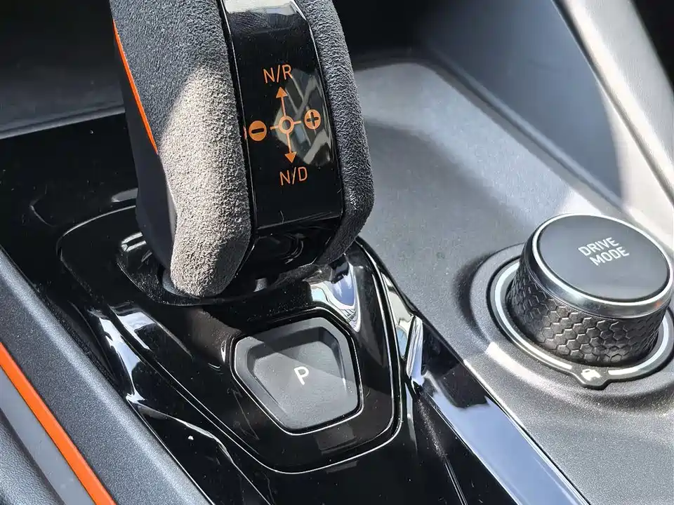 Lynk & Co 02 Hatchback